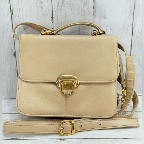 80s bag vintage Handbags - Vintage Tan 80s Faux leather Crossbody Hand bag purse With Mirror & Key Chain